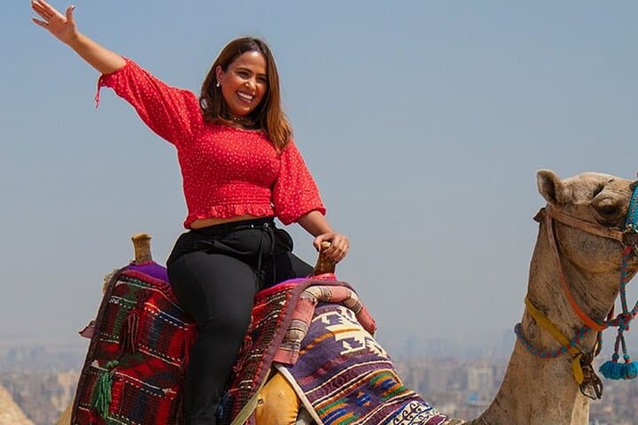 Giza Pyramids, Sphinx, Memphis & Sakkara Day Tour photo 5