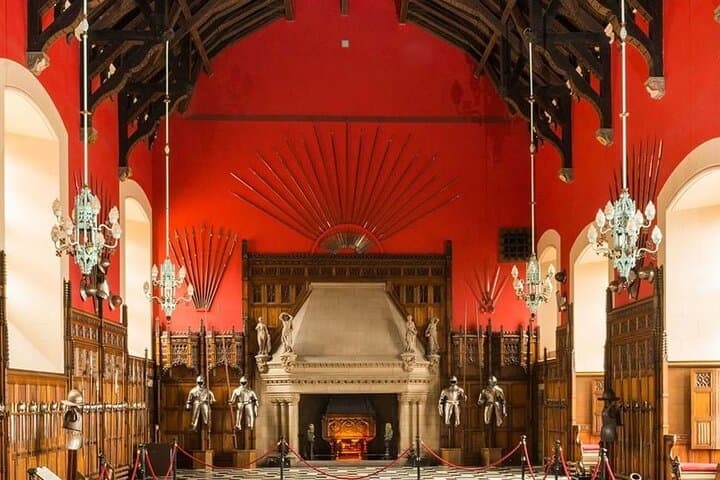 Royal Edinburgh Overnight by Rail from London: 2-Day Castle, Hop-On Bus & Rail Experience photo 4