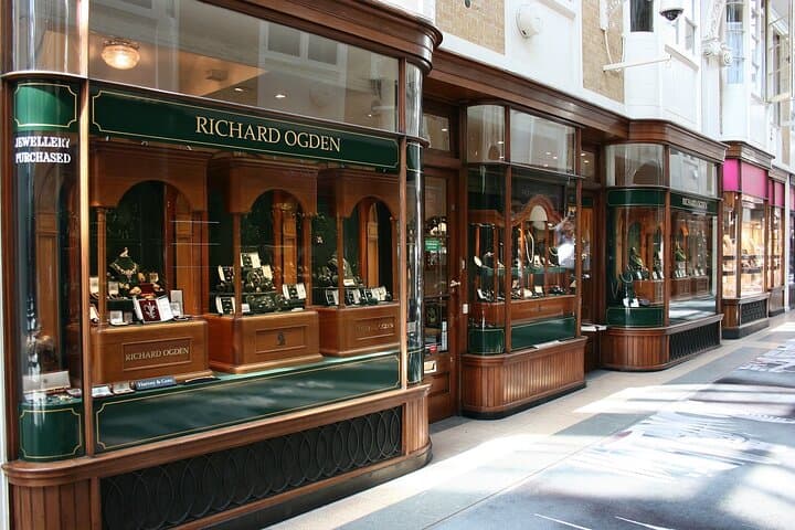 Elegance and Heritage Mayfair Walking Tour photo 6