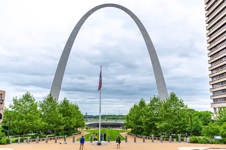 Gateway Arch Small-Group Walking Tour & Tram Ticket — St. Louis Views photo 5