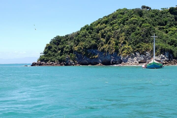 Búzios Catamaran Day Trip: Snorkel, Swim & Lunch from Rio de Janeiro photo 6