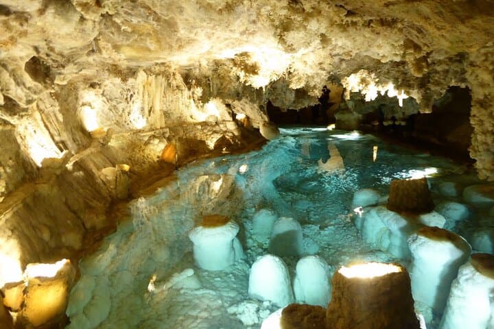 Altos de Chavón & Cueva de las Maravillas: Private Tour from Punta Cana