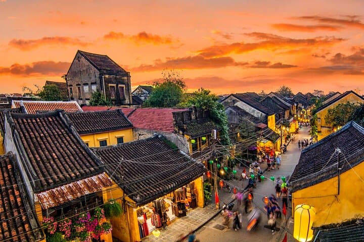 Private 5‑Hour Hoi An Ancient Town Walking Tour: Lanterns, Bridges & Local Craft