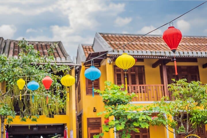 Private 5‑Hour Hoi An Ancient Town Walking Tour: Lanterns, Bridges & Local Craft photo 3