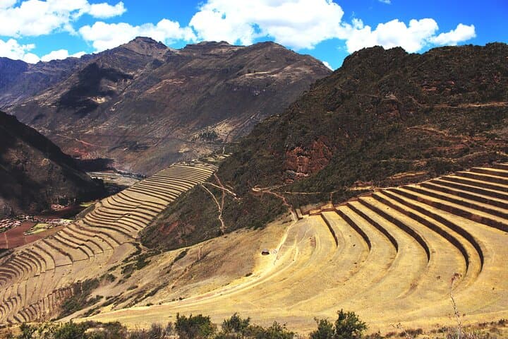 Machu Picchu & Sacred Valley in 2 Days: Pisac, Ollantaytambo and Aguas Calientes photo 4