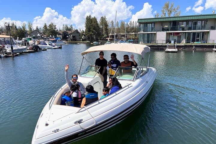 4-Hour Luxury Powerboat Rental on Lake Tahoe — Private White Lightning Tour photo 3