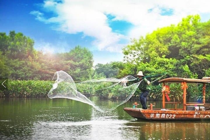 Private Fishing Tour in Xixi Wetland Park — Boat Ride with a Local Fisherman