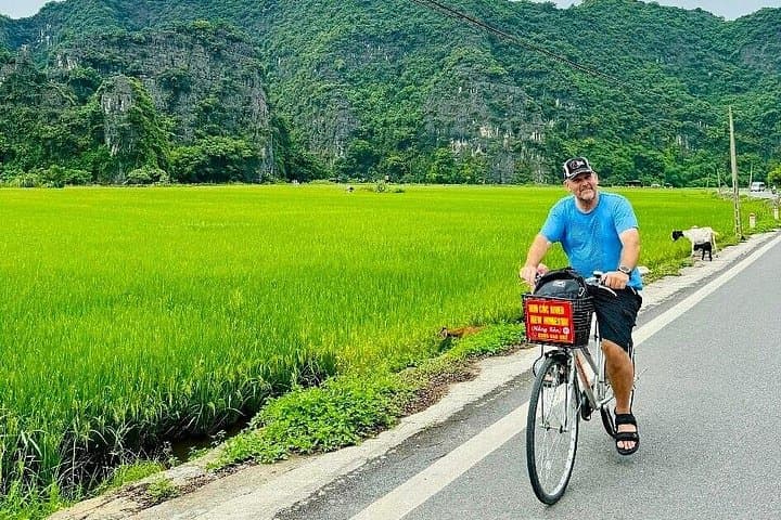 Ninh Binh Discovery: Tam Coc Boat Ride, Mua Cave Views & Countryside Cycling photo 3