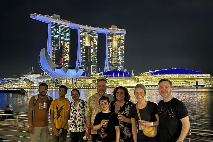 Magical Marina Bay Night Walking Tour — Singapore Skyline, Light Shows & Urban Icons