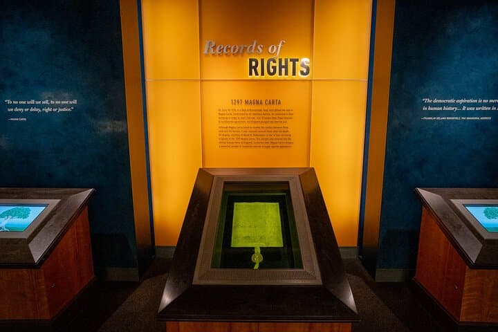 VIP National Archives Skip-the-Line Tour — See the Declaration & Constitution photo 4