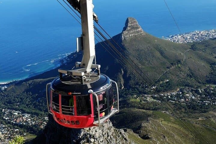 Full Day Cape Town Private Tour: Table Mountain, Cape Point & Boulders Beach