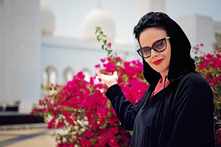 Dubai to Abu Dhabi Day Tour — Heritage & Modern Marvels Guide photo 2