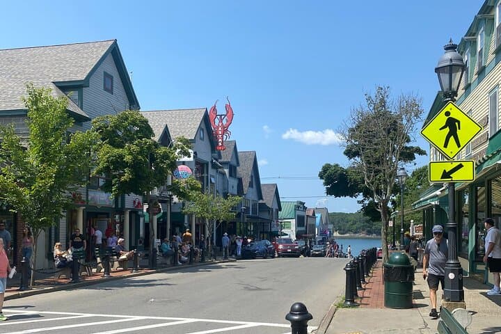 Bar Harbor Walking Tour: Historic Downtown Stroll & Seaside Sights