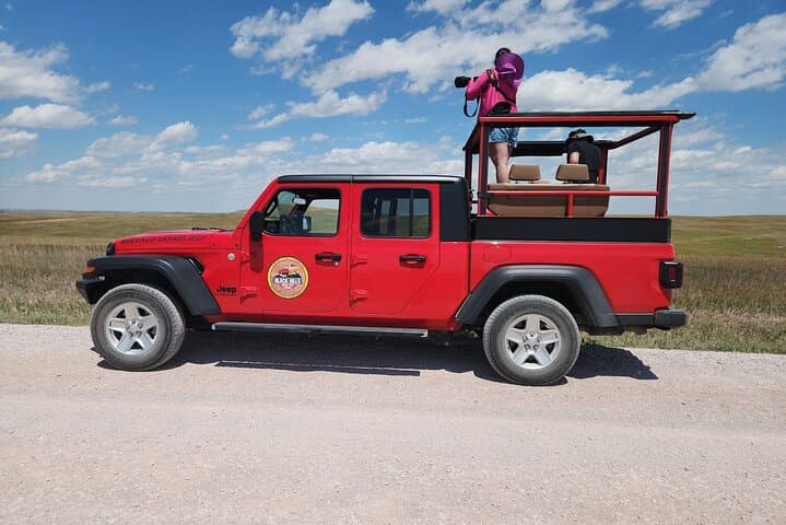 Private Jeep Badlands Backcountry Tour — Sage Creek & Sheep Mountain Table photo 4