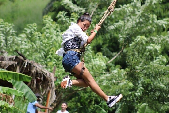 Roatán ATV & Zipline Day: Beach, Wildlife Encounter and Local Lunch photo 4