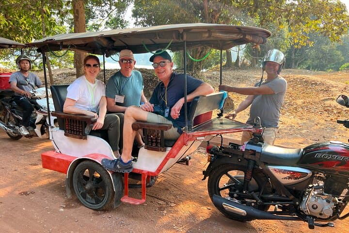 2-Day Angkor Wat Immersive Tour — Sunrise, Ta Prohm & Tonle Sap Village photo 4
