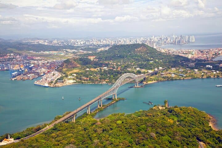 Private Panama Canal Tour & Miraflores Visitor Center — Half-Day Private Excursion