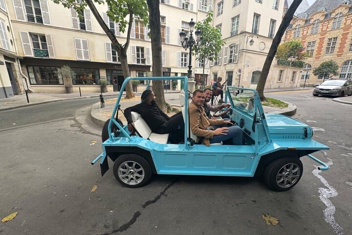 See Paris' Essentials in 3 Hours: Private Mini Moke Golf Cart Tour photo 4