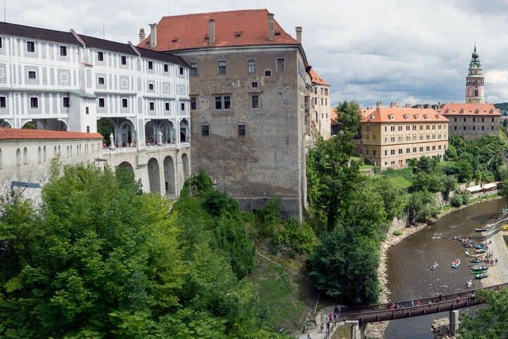 Day Tour from Prague to Český Krumlov — Guided UNESCO Castle & Old Town Visit photo 6