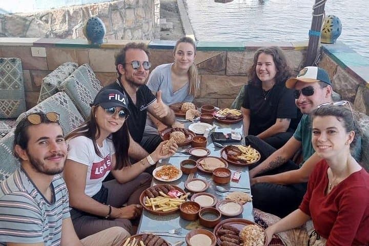 Luxor Felucca Cruise: 2-Hour Nile Sail with Oriental Lunch photo 4