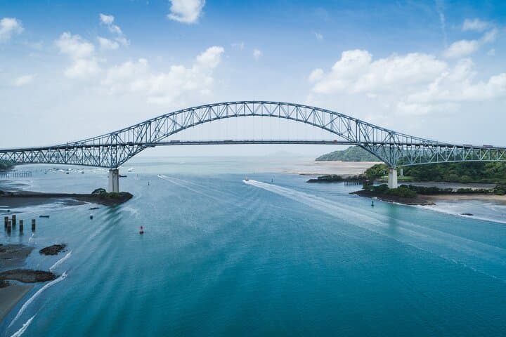 Private Tour Monkey Island & Panama Canal — Panama City Day Trip