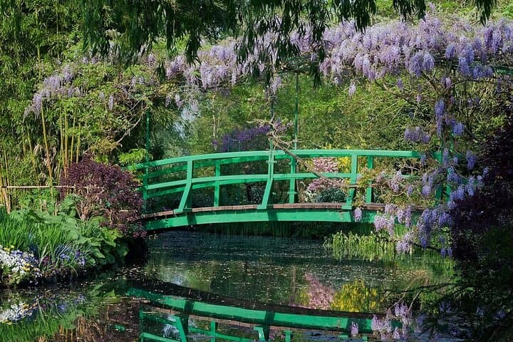 Follow Monet: Private Day Tour to Giverny and Rouen from Le Havre photo 2