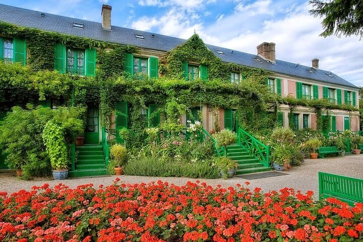 Follow Monet: Private Day Tour to Giverny and Rouen from Le Havre photo 3
