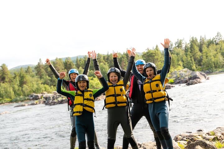 Family-Friendly Whitewater Rafting Near Oslo — Level 1 River Adventure photo 4