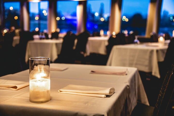 Portland Sunset Dinner Cruise on the Willamette River photo 6