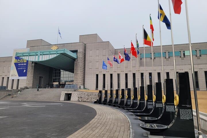 Korean War Memorial Private Guided Tour — In-Depth Seoul History and DMZ Context photo 2