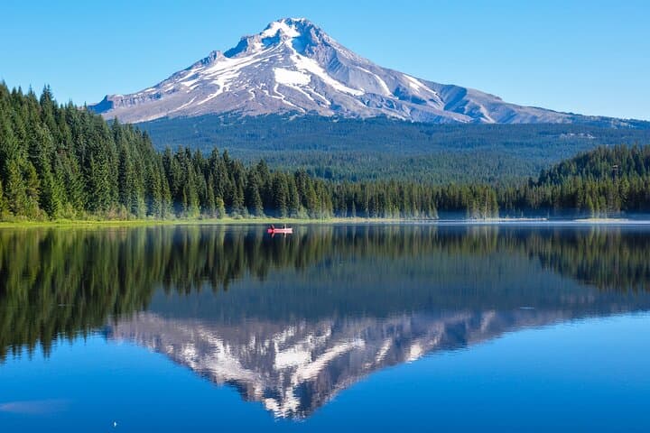 Mt Hood and Columbia River Gorge Private Tour from Portland — Multnomah Falls, Vista House & Timberline Lodge photo 6
