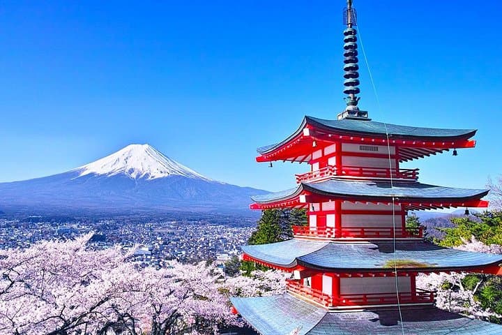 Full-Day Mt Fuji 5th Station, Oshino Hakkai & Onsen Tour from Tokyo photo 3