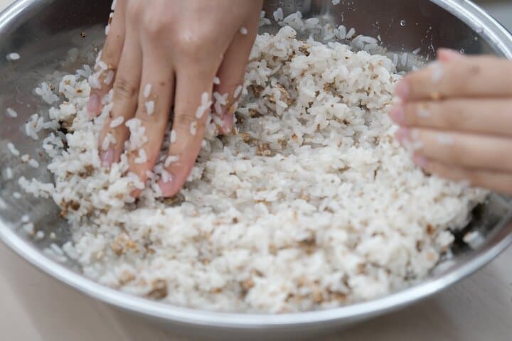 Makgeolli Workshop in Seoul: Private Traditional Korean Rice-Wine Making Experience photo 3