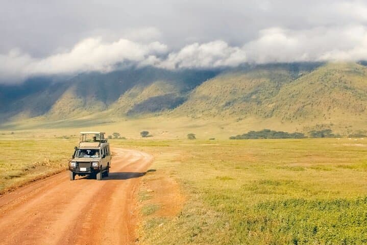 Great Migration & Ngorongoro Wonders: 5-Day Northern Tanzania Safari