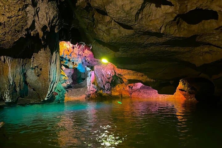 Ninh Binh Highlights: Hoa Lu, Trang An & Mua Cave Day Tour from Hanoi photo 6