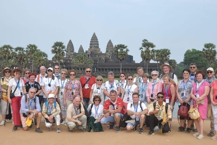 Full-Day Angkor Wat & Angkor Thom Tour from Siem Reap