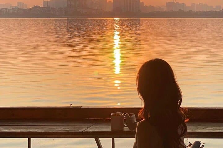 Hanoi Sunset Highlights: West Lake, Imperial Citadel & Train Street at Dusk photo 4