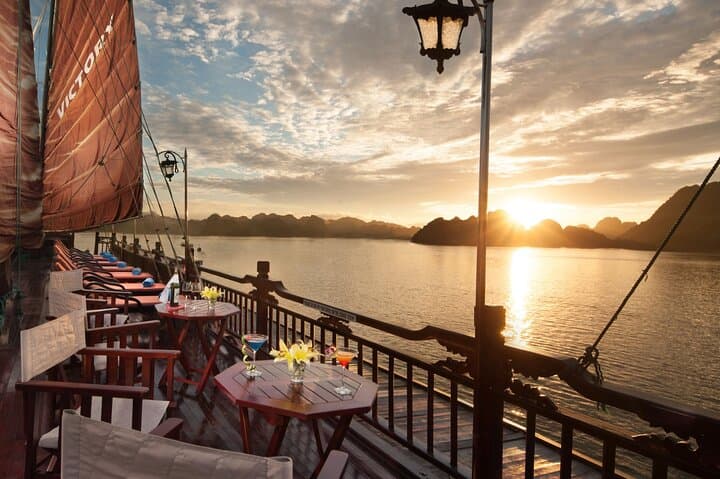Halong Bay 2-Day Boutique Cruise: Sung Sot, Titop & Kayaking Aboard Fantasea photo 5