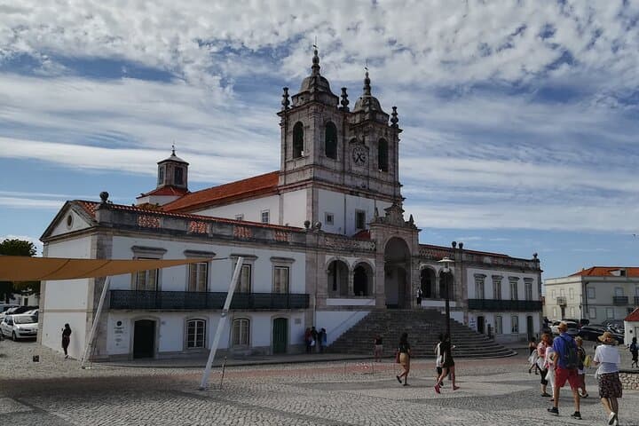 Private Day Tour to Nazare, Obidos & Alcobaça: Big Waves, Medieval Streets and a UNESCO Monastery photo 4