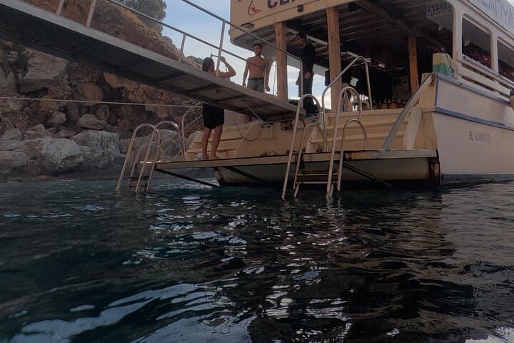 Guided Scuba Dives in Alanya: Two Boat Dives with Lunch from Side photo 2