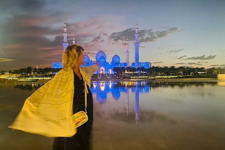 Maximize a 6-Hour Abu Dhabi Layover: Grand Mosque, Heritage Village & Corniche Highlights photo 5