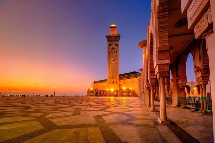 Casablanca After Dark: Mosque Views, Medina Walks & Moroccan Feast photo 4