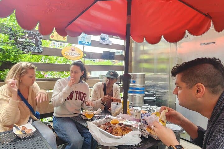 Silver Lake Food Tour: Immigrant Eats, Murals & Micheltorena Stairs photo 2