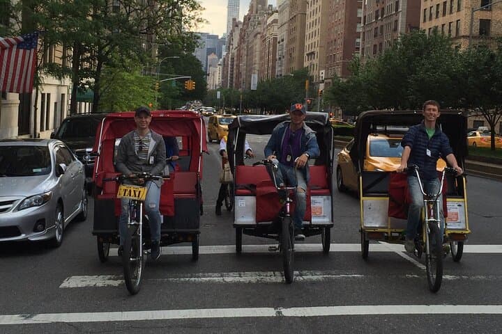 Midtown Pedicab Tour: Eco-Friendly Pedicab Sightseeing from Plaza to Times Square photo 6