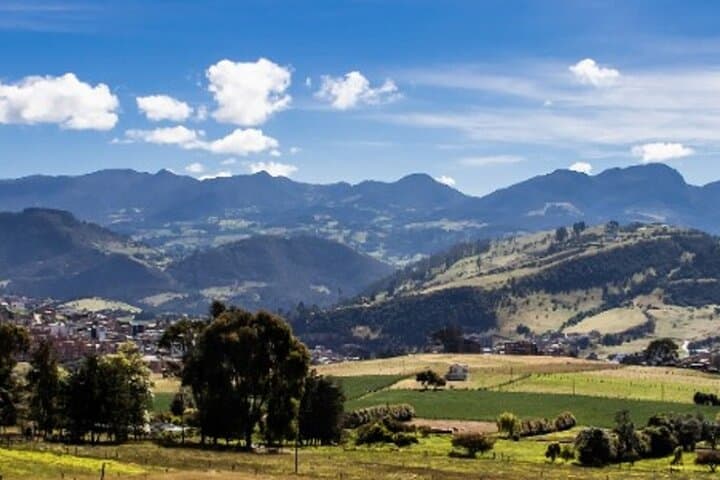 Horseback riding in La Calera to San Rafael Reservoir with lunch at Andrés Carne de Res photo 3