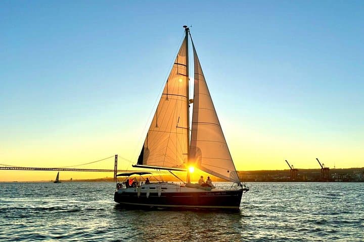 Lisbon Private Sailing Tour on the Tagus River: Sail Past Belém and Alfama photo 3