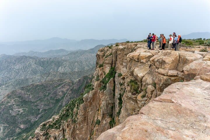 9-Day Eritrea & Djibouti: Asmara Highlands, Red Sea Islands and Lake Assal Adventure