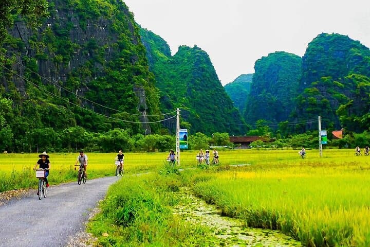 Full-Day Ninh Binh from Hanoi: Tam Coc Boat, Mua Cave Climb & Cycling photo 3