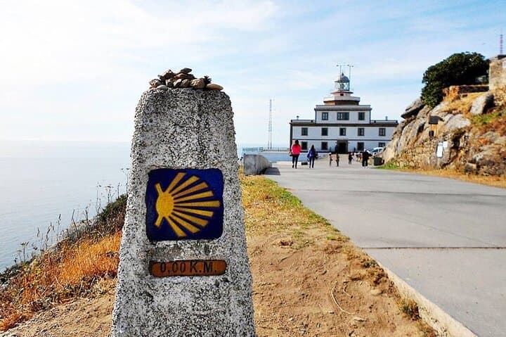 Finisterre and Muxia Express from Santiago: Cape Kilometre 0, Coastal Legends & Pilgrim Paths