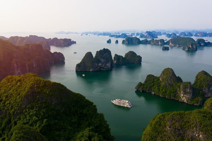 Luxury Hermes 2D1N Halong Bay Cruise from Hanoi — Spa, Kayaks & Sunset Sundeck photo 3